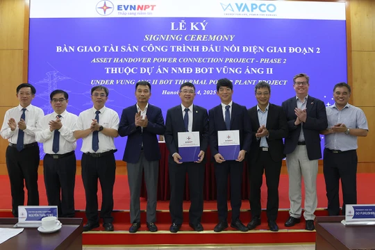EVNNPT tiếp nhận tài sản - Công trình đấu nối điện thuộc Dự án Nhà máy nhiệt điện BOT Vũng Áng II