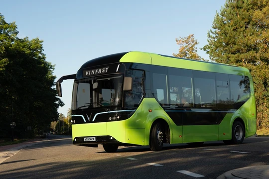 VinFast trúng thầu xe buýt điện gần 260 tỉ đồng do ADB tài trợ