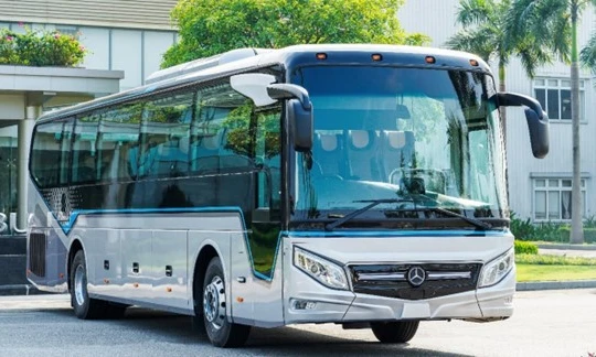 Thaco Auto xuất khẩu xe Bus cao cấp Mercedes-Benz RS 1936 sang thị trường Thái Lan