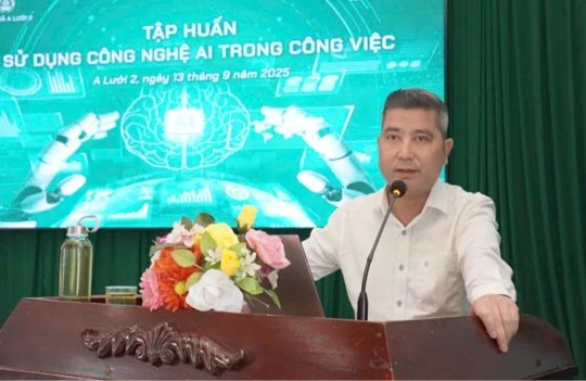 Xã A Lưới 2 tổ chức tập huấn ứng dụng AI - Tiên phong thực hiện Nghị quyết 57 