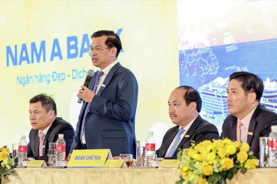 Nam A Bank tăng vốn điều lệ lên hơn 18.000 tỷ đồng, phát hành 2.000 tỷ đồng trái phiếu chuyển đổi