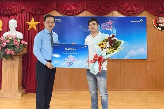 Trao thưởng chương trình “Thả xúc xắc - Bắt triệu quà” trên app VietinBank iPay Mobile
