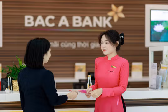 Khách hàng cá nhân hưởng lãi vay ưu đãi từ Bac A Bank dịp đầu năm 2025 