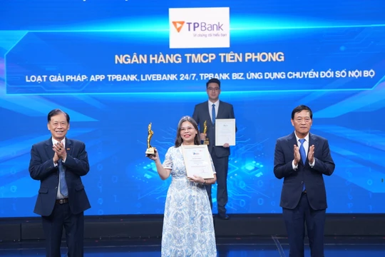 TPBank được vinh danh chuyển đổi số xuất sắc, ghi dấu nỗ lực bền bỉ trên hành trình chuyển đổi số