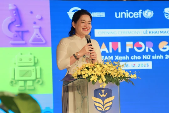 STEAM FOR GIRLS 2025: Hành trình nuôi dưỡng tư duy xanh và tự tin cho nữ sinh Việt Nam 