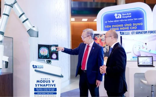 Bệnh viện Tâm Anh giới thiệu công nghệ y tế hiện đại trong Triển lãm tại tòa nhà Quốc hội