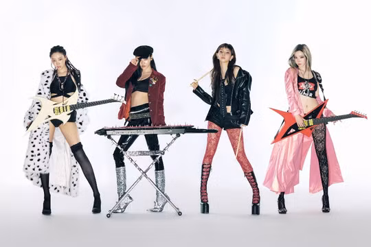 Aespa mang ‘vũ trụ’ K-pop đến Hà Nội cùng 8Wonder Winter 2025