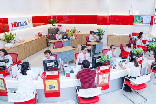 eCash “made in HDBank”: Giải pháp thu hộ tiền mặt qua ứng dụng số dẫn đầu thị trường