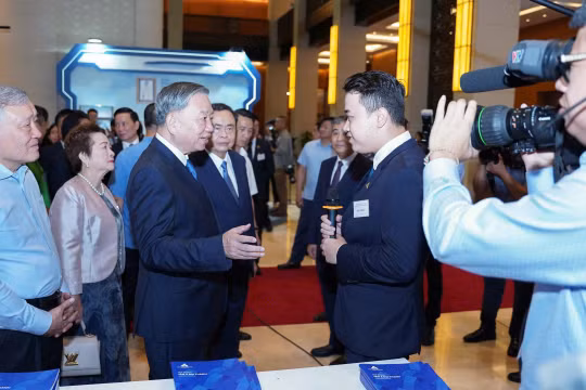 Tân Á Đại Thành vinh dự góp mặt tại hội nghị toàn quốc về phát triển kinh tế tư nhân 