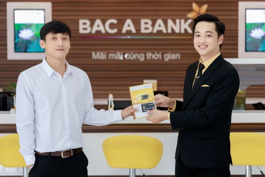 Mở thẻ tín dụng Bac A Bank là có quà - Miễn phí thường niên, hoàn tiền ''ngập ví''