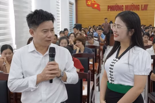 Lần đầu tiên tại Điện Biên: Phường Mường Lay tổ chức đào tạo AI cho cán bộ