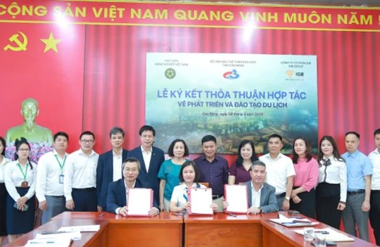 IGB Group Thoả thuận Hợp Tác Với Cao Bằng và HVNNVN: Thúc đẩy chuyển đổi số du lịch