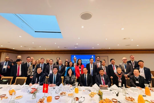 Các tập đoàn dược phẩm hàng đầu thế giới cam kết đẩy mạnh đầu tư vào Việt Nam