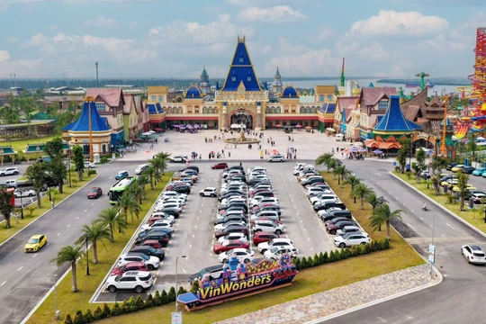 Thời điểm vàng để sở hữu bất động sản Vinhomes Royal Island trước khi mặt bằng giá bứt phá