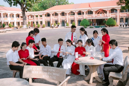 Agribank - Chủ động kiến tạo ngân hàng số, đưa dịch vụ đến từng người dân