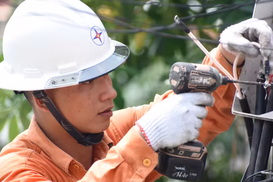 EVNHANOI nỗ lực vận hành, đảm bảo cấp điện cao điểm hè 2025