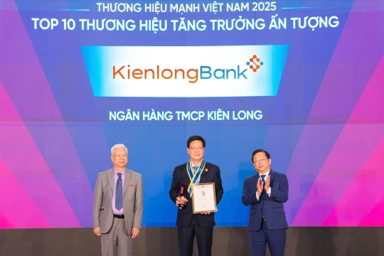 KienlongBank khẳng định tầm vóc bằng cú đúp giải thưởng và sức bật 30 năm phát triển
