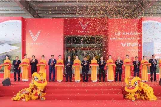 Vinfast khánh thành nhà máy sản xuất ô tô điện Hà Tĩnh 