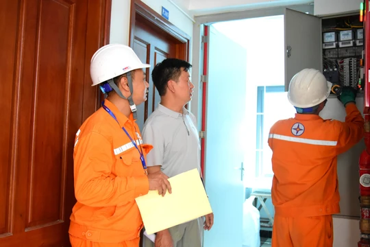  EVNHANOI tích cực tuyên truyền phòng cháy chữa cháy