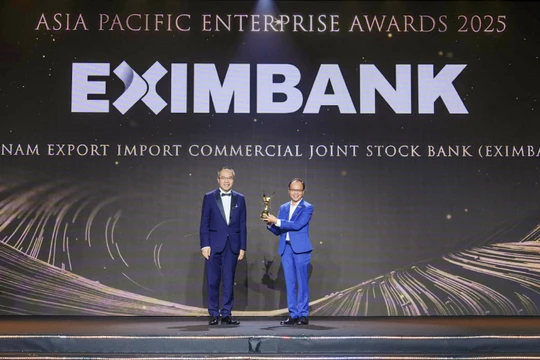 Eximbank được vinh danh Doanh nghiệp xuất sắc châu Á và Doanh nghiệp tăng trưởng nhanh