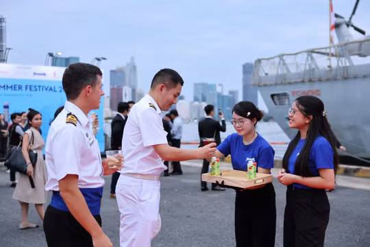 Bật mí món Việt xuất hiện trong sự kiện đón tàu Hải quân Hoàng gia Anh