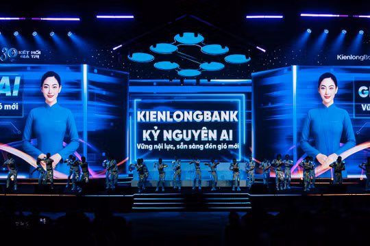 KienlongBank kể chuyện thương hiệu bằng “concert công nghệ”