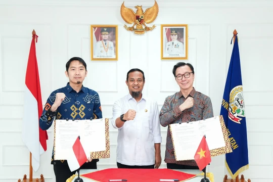 Vingroup ký biên bản ghi nhớ hợp tác phát triển dự án năng lượng tái tạo tại Indonesia 