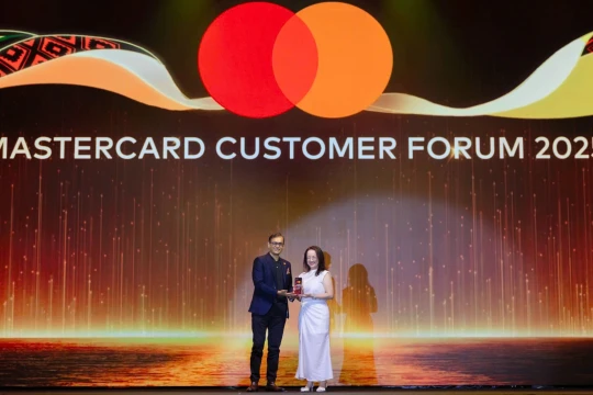 Eximbank nhận hai giải thưởng danh giá tại “The Mastercard Customer Forum 2025”
