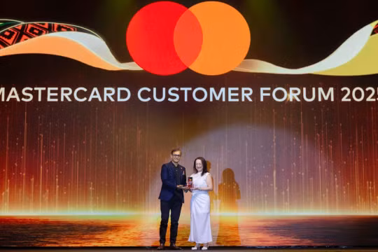 Eximbank nhận hai giải thưởng danh giá tại “The Mastercard Customer Forum 2025”