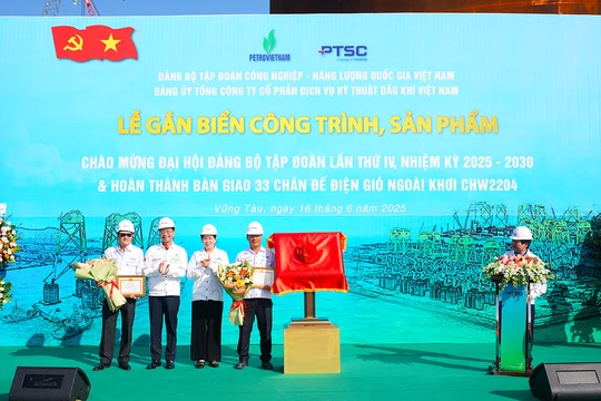 Hoàn thành 33 chân đế điện gió xuất khẩu – Dấu ấn chào mừng Đại hội Đảng bộ Petrovietnam lần thứ IV