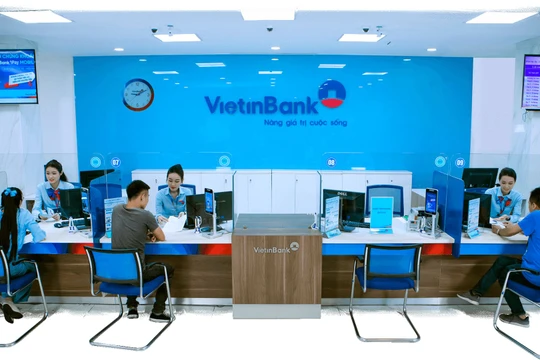 Xu hướng dòng tiền cuối năm: Tiết kiệm ngân hàng trở thành lựa chọn tối ưu