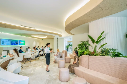 Ngân hàng đưa G-Dragon về Việt Nam ghi nhận CASA tăng 40%, cổ phiếu liên tiếp phá đỉnh