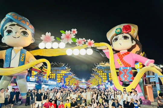 “Hòa mạng” đường sắt cao tốc lớn nhất thế giới, Móng Cái thành hub du lịch quốc tế