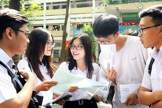 Thí sinh sau khi tham dự kỳ thi tốt nghiệp THPT 2020. Ảnh minh họa: Internet