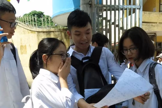 Thi tuyển sinh vào lớp 10. Ảnh: Internet