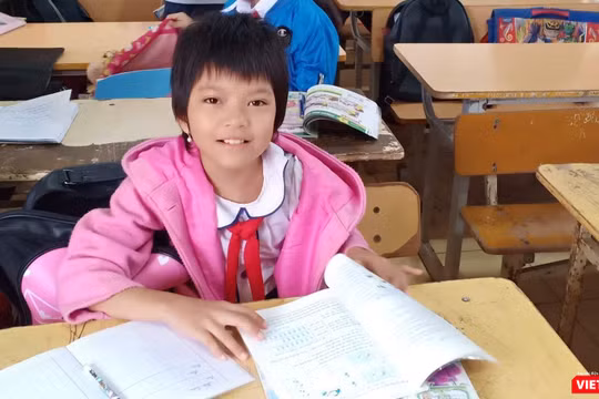 Cô bé 8 tuổi thoát khỏi ‘án tử’ từ căn bệnh ung thư cổ tử cung quái ác