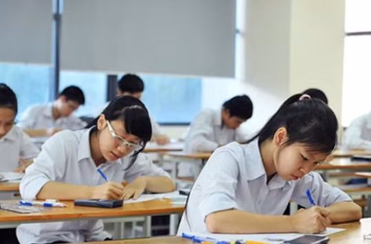 Thi tuyển sinh vào lớp 10. Ảnh: Internet