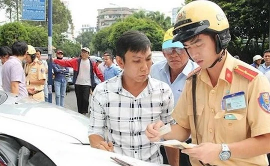 Nhập nhằng việc hưởng quyền lợi bảo hiểm xe máy. Ảnh: Internet
