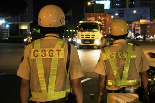 CSGT đang làm nhiệm vụ. Ảnh: Thanh Niên