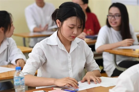 Thí sinh sau khi tham dự kỳ thi tốt nghiệp THPT 2020. Ảnh minh họa: Internet