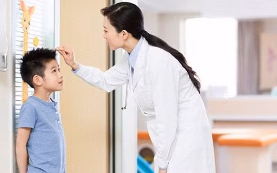 Nguyên nhân vì sao trẻ không tăng chiều cao và giải pháp hữu hiệu. Ảnh: Internet