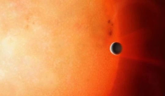 Phát hiện ngoại hành tinh có khối lượng nặng gấp 40 lần Trái Đất. Ảnh: UNI WARWICK / MARK GARLICK