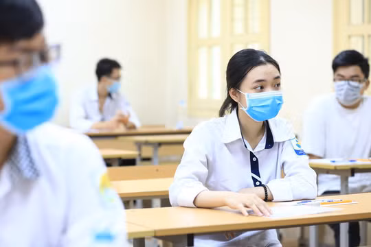 Thí sinh sau khi tham dự kỳ thi tốt nghiệp THPT 2020. Ảnh minh họa: Internet