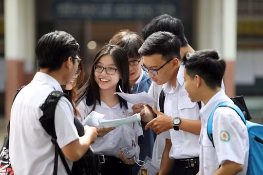 Thí sinh sau khi tham dự kỳ thi tốt nghiệp THPT 2020. Ảnh minh họa: Internet 