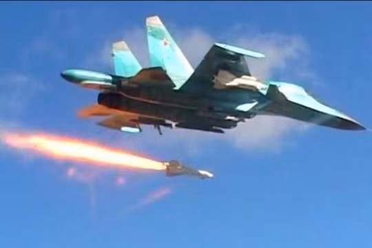 Máy bay Su-34 Nga sử dụng tên lửa không đối đất tiêu diệt mục tiêu khủng bố