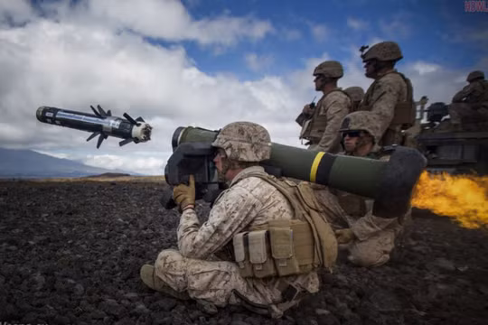 Tên lửa chống tăng có điều khiển FGM-148 Javelin do Mỹ sản xuất