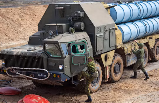 Tên lửa S-300 của quân đội Nga