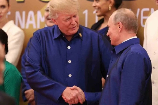 Ông Trump và ông Putin gặp gỡ tại Hội nghị APEC 2017 tổ chức tại Việt Nam
