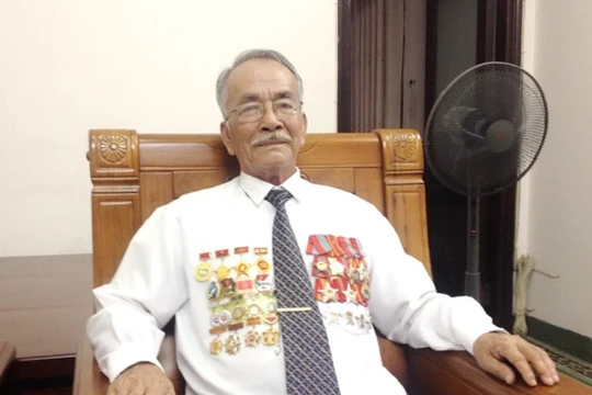 Ông Lâm Sơn Náo tại nhà riêng ở phường Tân Kiểng, quận 7 – TP.HCM. 