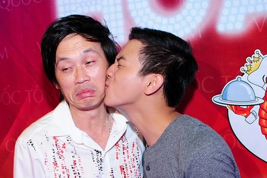 4 ca sĩ Việt nổi bật trên truyền thông trong năm 2014